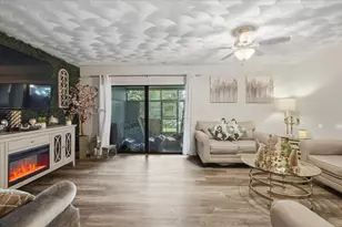 9240 NW 14th St, Pembroke Pines, FL 33024 - Photo 13