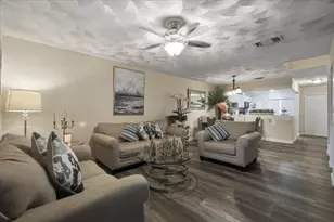 9240 NW 14th St, Pembroke Pines, FL 33024 - Photo 9