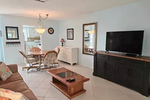 2520 Dudley Dr E, West Palm Beach, FL 33415 - Photo 3