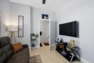 148 SW 7th Ct, Pompano Beach, FL 33060 - Photo 7