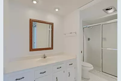 5390 Woodland Lakes Drive, Unit #102, Palm Beach Gardens, FL 33418 - Photo 17