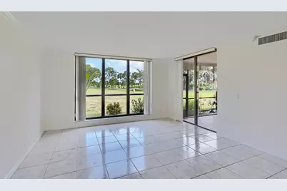 5390 Woodland Lakes Drive, Unit #102, Palm Beach Gardens, FL 33418 - Photo 5