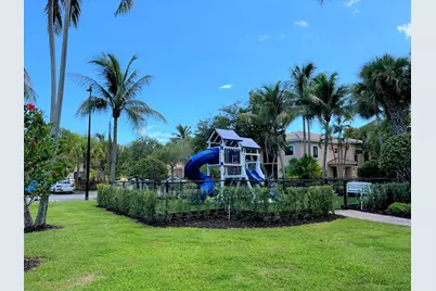 2809 Amalei Drive, Unit #302, Palm Beach Gardens, FL 33410 - Photo 13