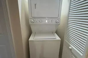 833 Millbrae Ct, West Palm Beach, FL 33401 - Photo 13