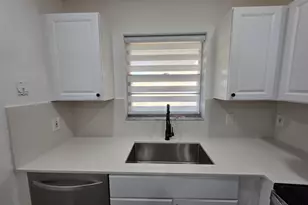 718 Whippoorwill Ln, Delray Beach, FL 33445 - Photo 11