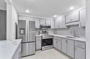 527 Brittany K, Delray Beach, FL 33446 - Photo 7