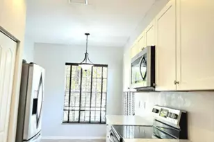 9658 SW Lindale Trace Blvd, Port Saint Lucie, FL 34987 - Photo 5