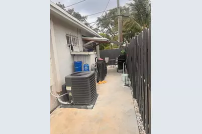 1216 16th Avenue N, Unit #10, Lake Worth Beach, FL 33460 - Photo 11