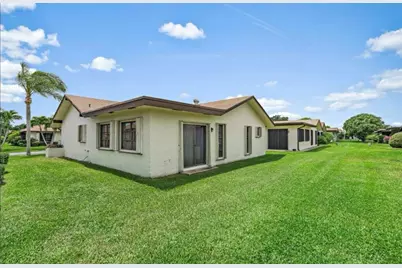 6089 Glentree Lane, Greenacres, FL 33463 - Photo 15