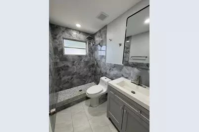 490 W 31st Street, West Palm Beach, FL 33404 - Photo 3