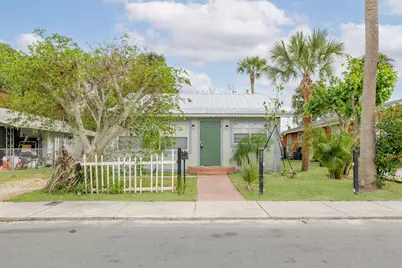 921 SE Nassau Avenue, Stuart, FL 34994 - Photo 31