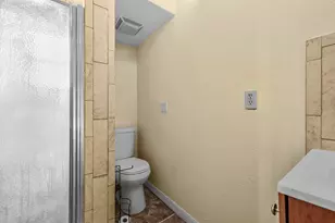 921 SE Nassau Ave, Stuart, FL 34994 - Photo 17