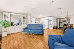 3817 Sleepy Hollow Ln, Port Saint Lucie, FL 34952 - Photo 11