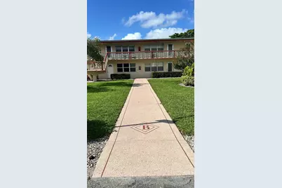 42 Sussex B #B, West Palm Beach, FL 33417 - Photo 1