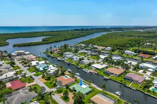 8502 SE Royal St, Hobe Sound, FL 33455 - Photo 31