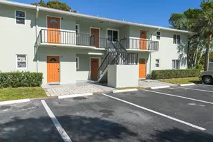983 NW Spruce Ridge Dr, Stuart, FL 34994 - Photo 33