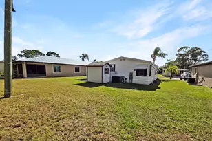 35 Flores Del Norte, Fort Pierce, FL 34951 - Photo 19