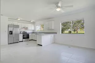 737 SW Belmont Cir, Port Saint Lucie, FL 34953 - Photo 5