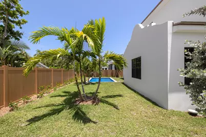 309 Cascade Lane, Palm Beach Shores, FL 33404 - Photo 47