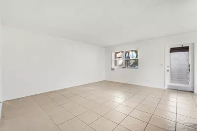 541 Saxony L, Delray Beach, FL 33446 - Photo 3