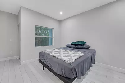 2618 Saginaw Avenue, West Palm Beach, FL 33409 - Photo 23