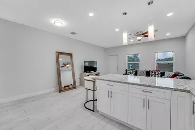 2618 Saginaw Avenue, West Palm Beach, FL 33409 - Photo 9