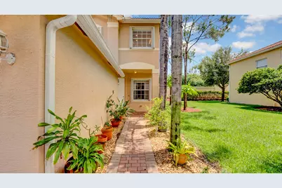7938 Jewelwood Dr Drive, Boynton Beach, FL 33437 - Photo 3