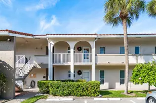 250 NE 20th St, Boca Raton, FL 33431 - Photo 1