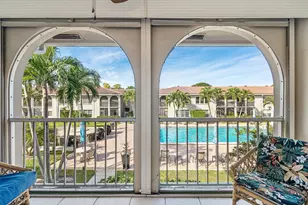 250 NE 20th St, Boca Raton, FL 33431 - Photo 13