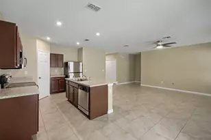 5234 Oakland Lake Cir, Fort Pierce, FL 34951 - Photo 7