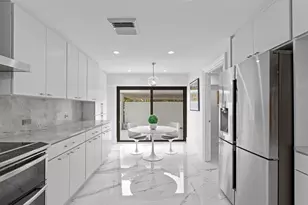 2435 Presidential Way, West Palm Beach, FL 33401 - Photo 11