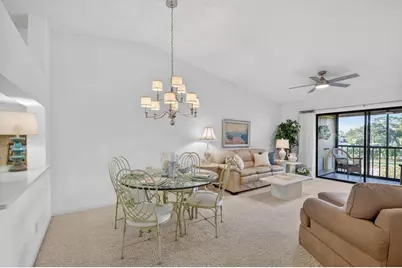 4542 Lucerne Lakes Boulevard E #202, Lake Worth, FL 33467 - Photo 9