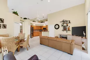 11910 Fountainside Cir, Boynton Beach, FL 33437 - Photo 23