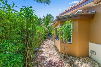 870 NW 7th Street, Boca Raton, FL 33486 - Photo 37