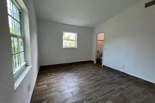 1050 W 7th St, Riviera Beach, FL 33404 - Photo 13