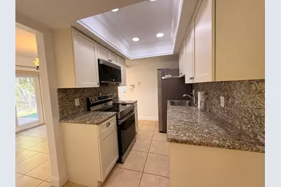 6797 NE 7th Avenue, Boca Raton, FL 33487 - Photo 13