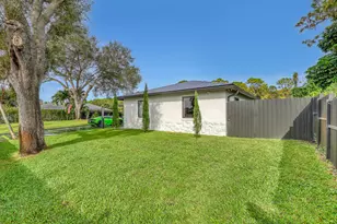 7077 Oakmont Dr, Lake Worth, FL 33467 - Photo 21