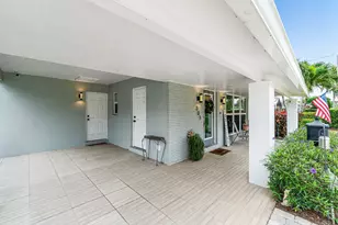 301 SE 10th Ct, Deerfield Beach, FL 33441 - Photo 5