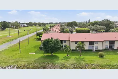 4542 Lucerne Lakes Boulevard E, Unit #206, Lake Worth, FL 33467 - Photo 19