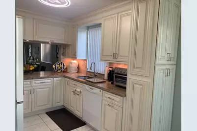 7216 S Devon Drive, Unit #212, Tamarac, FL 33321 - Photo 5