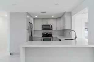 1104 Grandview Cir, Royal Palm Beach, FL 33411 - Photo 15