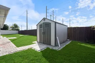 1104 Grandview Cir, Royal Palm Beach, FL 33411 - Photo 37