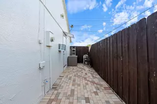 1104 Grandview Cir, Royal Palm Beach, FL 33411 - Photo 33