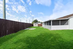 1104 Grandview Cir, Royal Palm Beach, FL 33411 - Photo 39