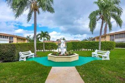 500 Village Green Circle W, Unit #205, Palm Springs, FL 33461 - Photo 3