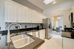 450 SW Fairway Landing, Port Saint Lucie, FL 34986 - Photo 9