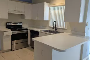 1122 SE Puritan Ln, Port Saint Lucie, FL 34983 - Photo 15