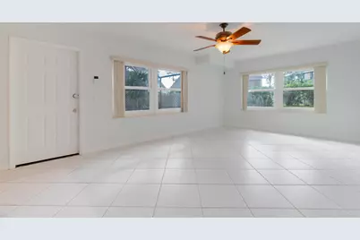 31 Clinton Court, Unit #C, Royal Palm Beach, FL 33411 - Photo 13