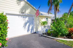 2537 SE Tropical East Circle E, Port Saint Lucie, FL 34952 - Photo 3