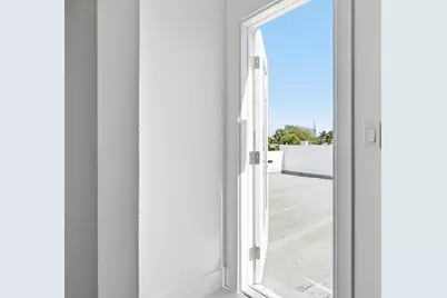 5909 S Dixie Highway, Unit #2B, West Palm Beach, FL 33405 - Photo 11